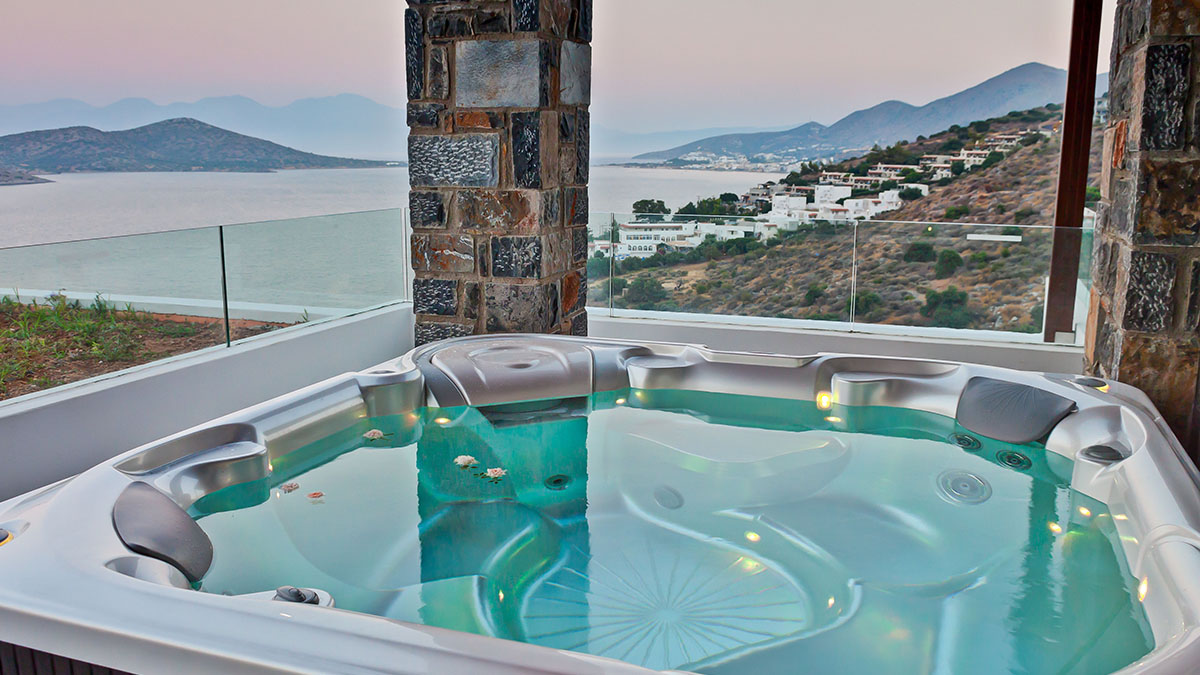 Deluxe Sea View with Jacuzzi